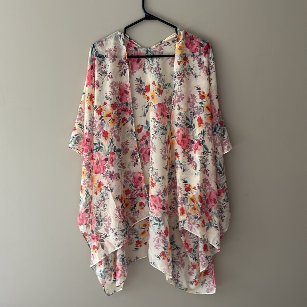 Kimono-like lightweight Sheer Floral Cardigan
